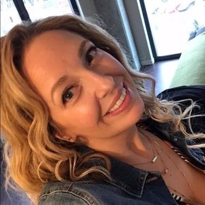 Meet your Posher, Airdrop me